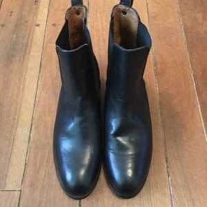 FRYE Melissa Short Chelsea Boots